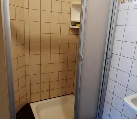 Badezimmer bei Schlafzimmer