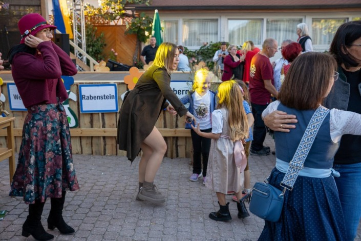 Kindertanzen am Samstag am Dirndlkirtag 2025 in Frankenfels